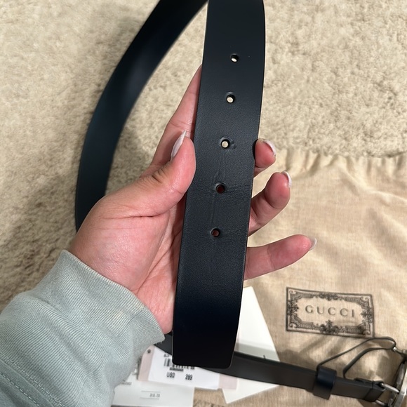 Gently used gucci men’s belt - Picture 4 of 5